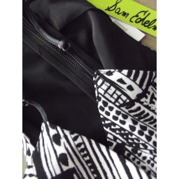 Sam Edelman Shorts Romper Size Medium Black White Modern Geo Print Wrap V-neck - Picture 9 of 11